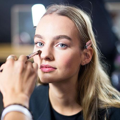 Günlük Makyaj Nasıl Yapılır