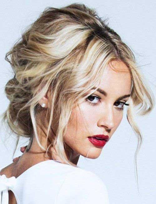 Saçın tamamını bir araya getirin