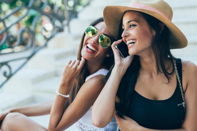 Sosyal Bir Ortamda Kişiliğinizle Ön Planda Olursunuz