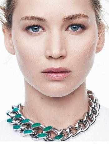 Yüzünüzü Çok Daha Yaşlı Gösteren Makyaj Hataları Yüzünüzü Çok Daha Yaşlı Gösteren Makyaj Hataları