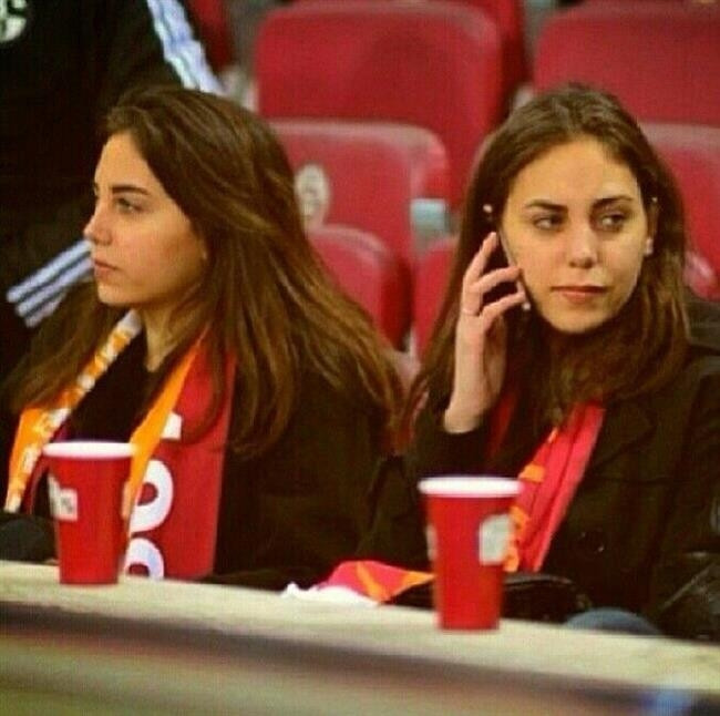 Öykü Karayel - Ezgi Karayel Öykü Karayel - Ezgi Karayel