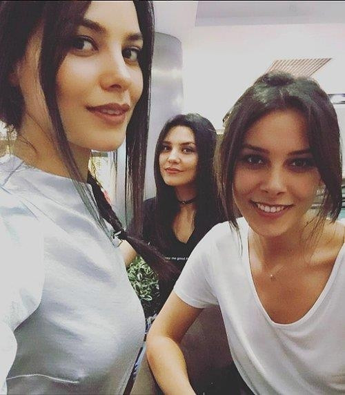 Hazal Filiz Küçükköse - Deniz Küçükköse Hazal Filiz Küçükköse - Deniz Küçükköse
