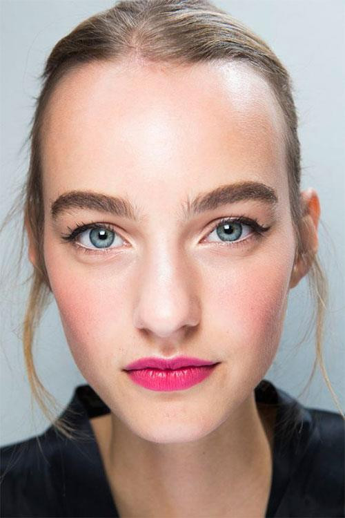 Yeni Akım: Yok Gibi Duran Makyaj