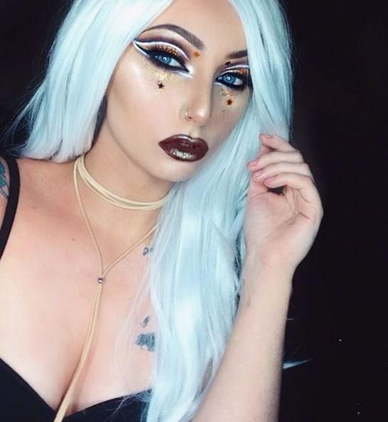Yeni Trend: Glitter Makyajı Yeni Trend: Glitter Makyajı