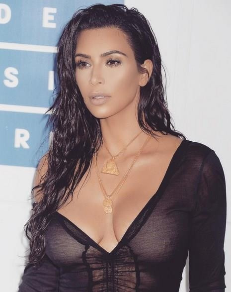 Kim Kardashian – Superstar