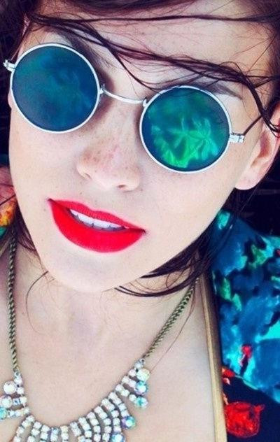 Kare Yüzler İçin Güneş Gözlükleri: