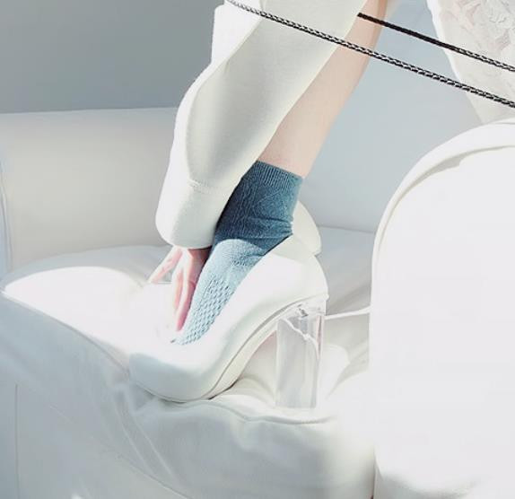 Bir çift çorap giyin Bir çift çorap giyin