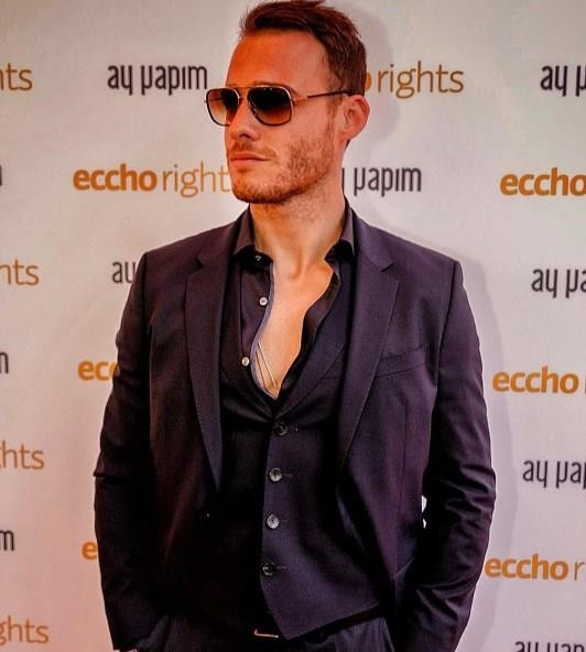 28 Nisan & 04 Mayıs Sosyal Medyada Ünlüler