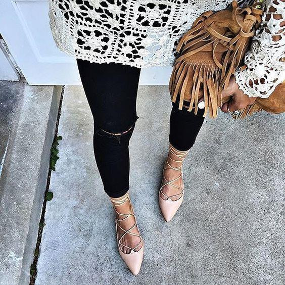 Trend: Lace Up Babet