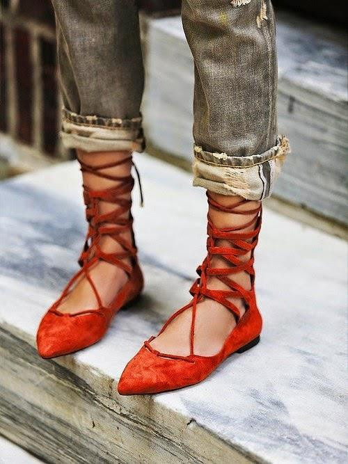 Trend: Lace Up Babet