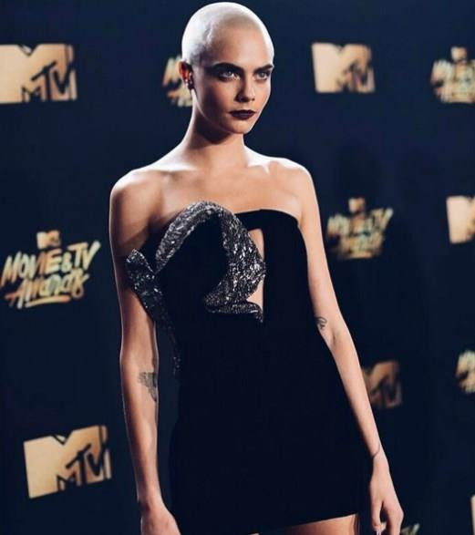 Saçlarda Yeni Trend: Erkek Tıraşı