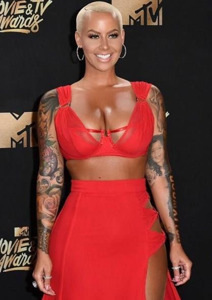 Saçlarda Yeni Trend: Erkek Tıraşı