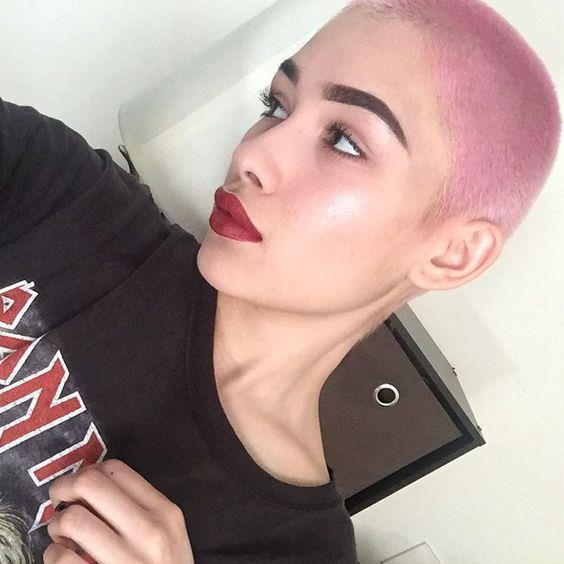 Saçlarda Yeni Trend: Erkek Tıraşı