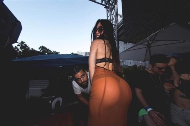 Kim Kardashianın Türk Veliahtı: Pelinsu Meşe