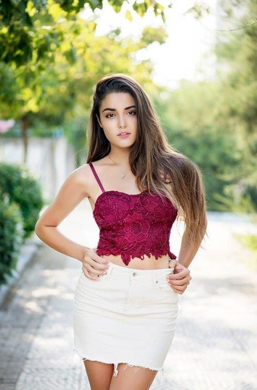 Hande Erçel