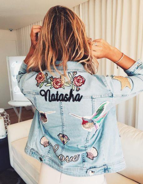 Sloganlı Ve Aplikeli Kot Ceket Trendi Sloganlı Ve Aplikeli Kot Ceket Trendi