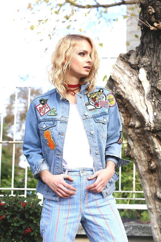 Sloganlı Ve Aplikeli Kot Ceket Trendi Sloganlı Ve Aplikeli Kot Ceket Trendi