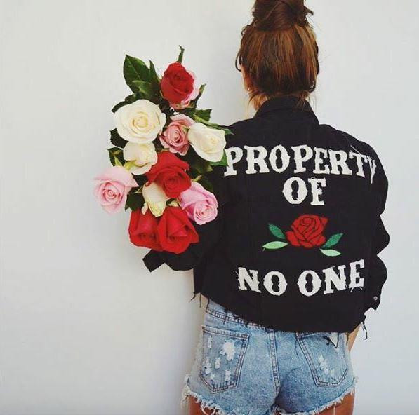 Sloganlı Ve Aplikeli Kot Ceket Trendi