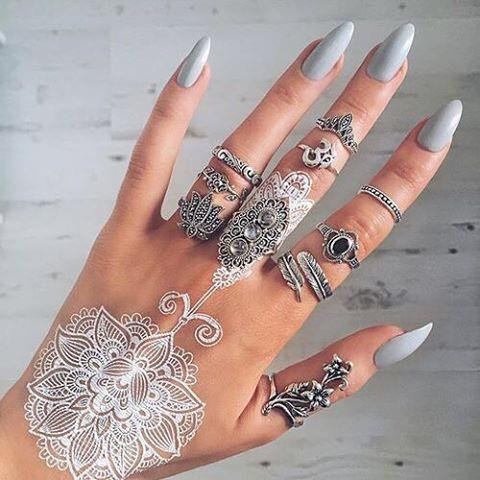 Yeni Moda:Simli Hint Kınası