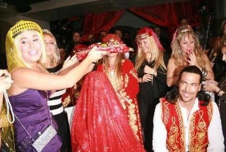 Ünlüler ve Çok Konuşulan Kına Geceleri