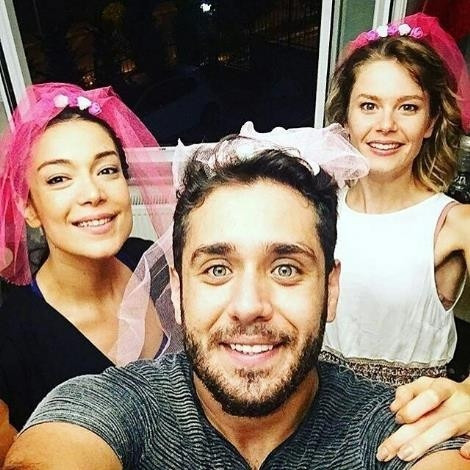 Ünlüler ve Çok Konuşulan Kına Geceleri