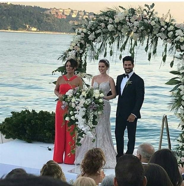 Merakla Beklenen Düğünden İlk Kareler