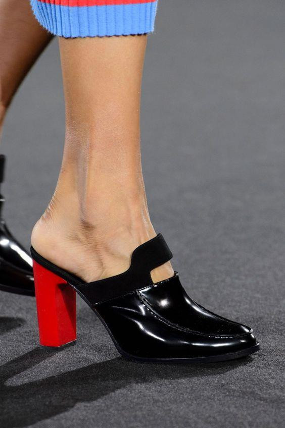 Yazın Vazgeçilmez Parçanız Olacak Mule Terlikler