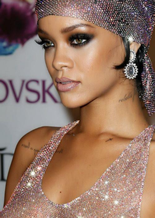 Rihannanın Yeni Koleksiyonuna Geri Sayım Başladı