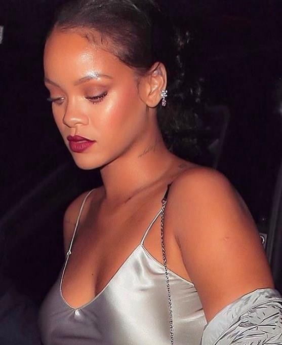 Rihannanın Yeni Koleksiyonuna Geri Sayım Başladı