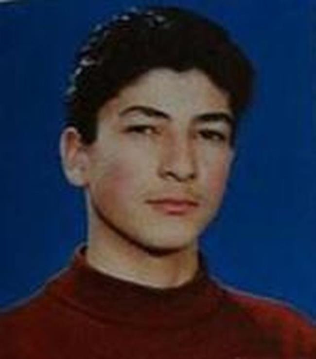 Ünlülerin Okul Yıllıkları Ünlülerin Okul Yıllıkları