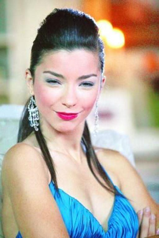 Ünlülerin Unutmak İstediği O Fotoğraflar