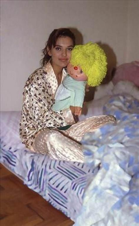 Ünlülerin Unutmak İstediği O Fotoğraflar