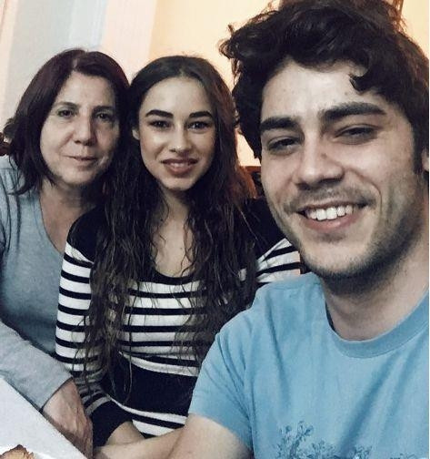 Hira Koyuncuoğlu - Berkay Hardal Hira Koyuncuoğlu - Berkay Hardal