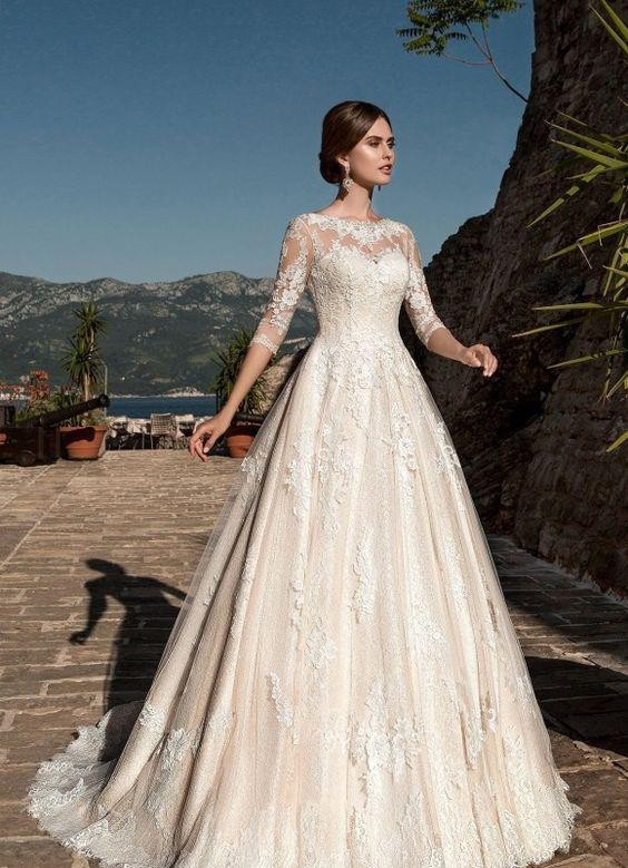 Kış Gelinleri İçin En Güzel Gelinlik Modelleri Kış Gelinleri İçin En Güzel Gelinlik Modelleri