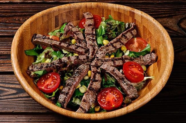 Patatesli Biftek Salata