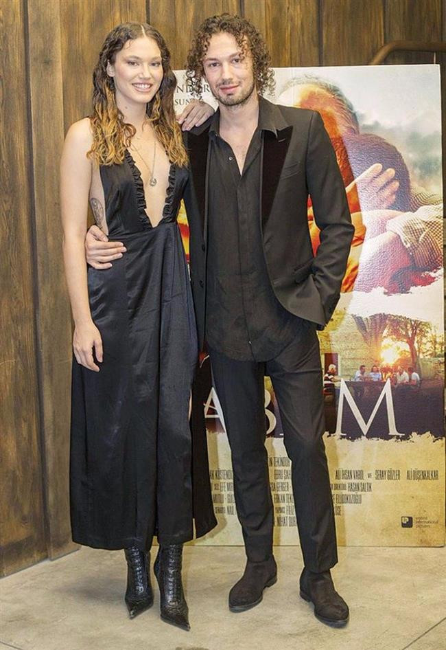 Melisa Şenolsun ve Efecan Şenolsun