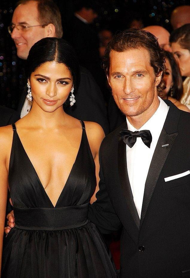 Matthew McConaughey & Camila AlvesYaş Farkı: 13