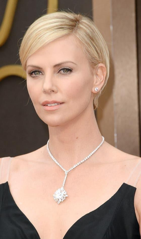 Modifiye Edilmiş Pixie Kesim