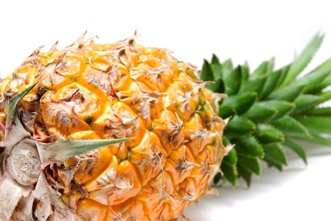 Kimyasal Peeling’e Doğal Bir Alternatif: Ananas ve Limon Suyu Kimyasal Peeling’e Doğal Bir Alternatif: Ananas ve Limon Suyu