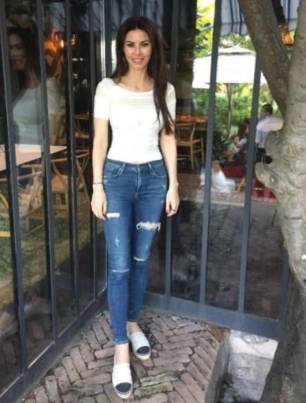 Defne Samyeli Formunu Neye Borçlu