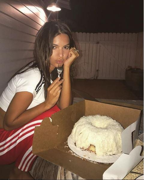 Emily Ratajkowski’nin Beslenme ve Spor Sırları