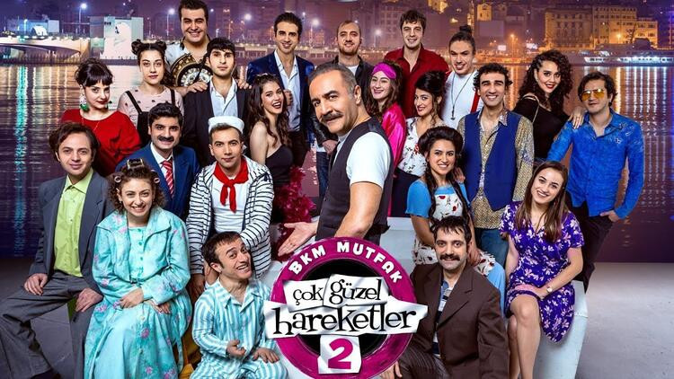 Bu akşam televizyonda hangi diziler var? 30 Ekim TV yayın akışı paylaşıldı Çok Güzel Hareketler 2'nin oyuncuları kimler?