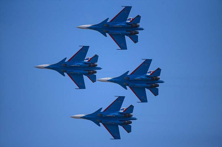 Rus pilotlardan TEKNOFESTte nefes kesen gösteri