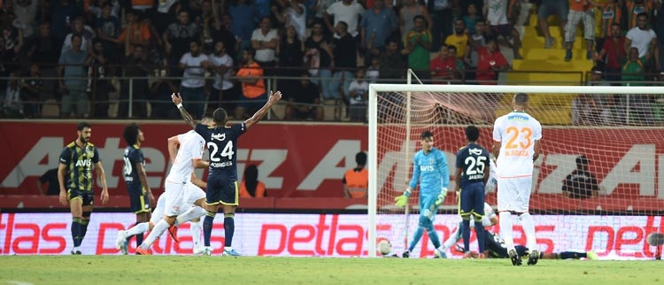 IFAB yetkilisi resmen açıkladı Alanyaspor - Fenerbahçe maçı tekrar mı oynanacak