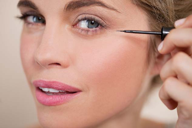 Aşağı çekik gözler