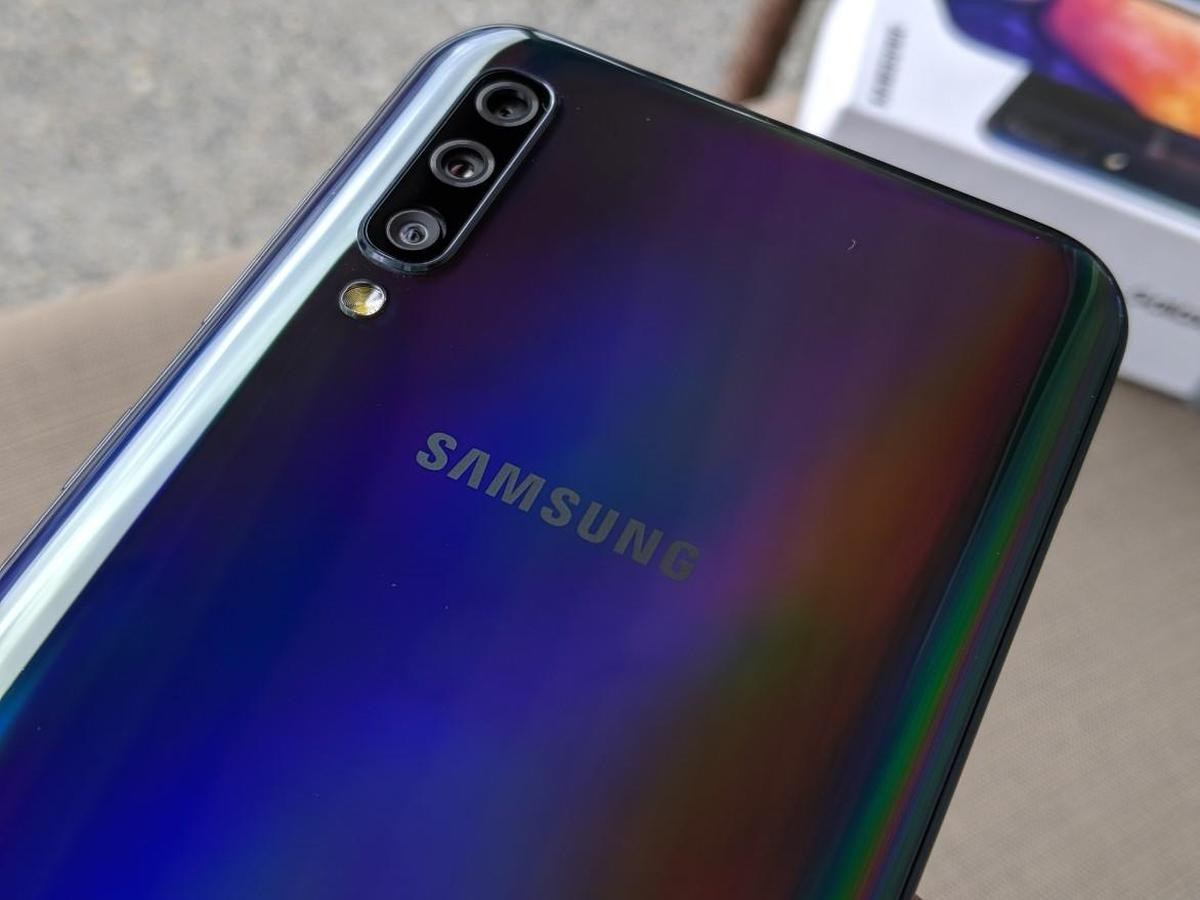 Samsung telefon sahiplerine Android 10 güncellemesi uyarısı