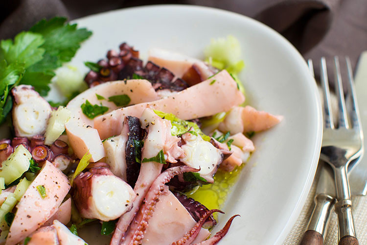 Ahtapot salatası tarifi