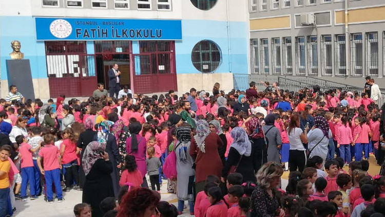 Son dakika: İstanbuldaki deprem sonrası ilk görüntüler Son dakika: İstanbuldaki deprem sonrası ilk görüntüler