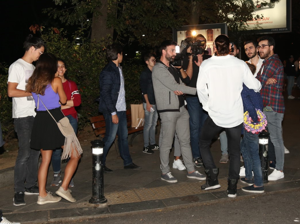 Saç, sakal şart değil