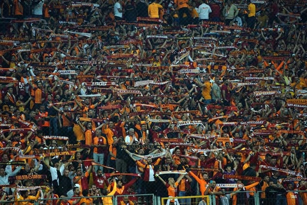 Galatasaray - Fenerbahçe maçından kareler...